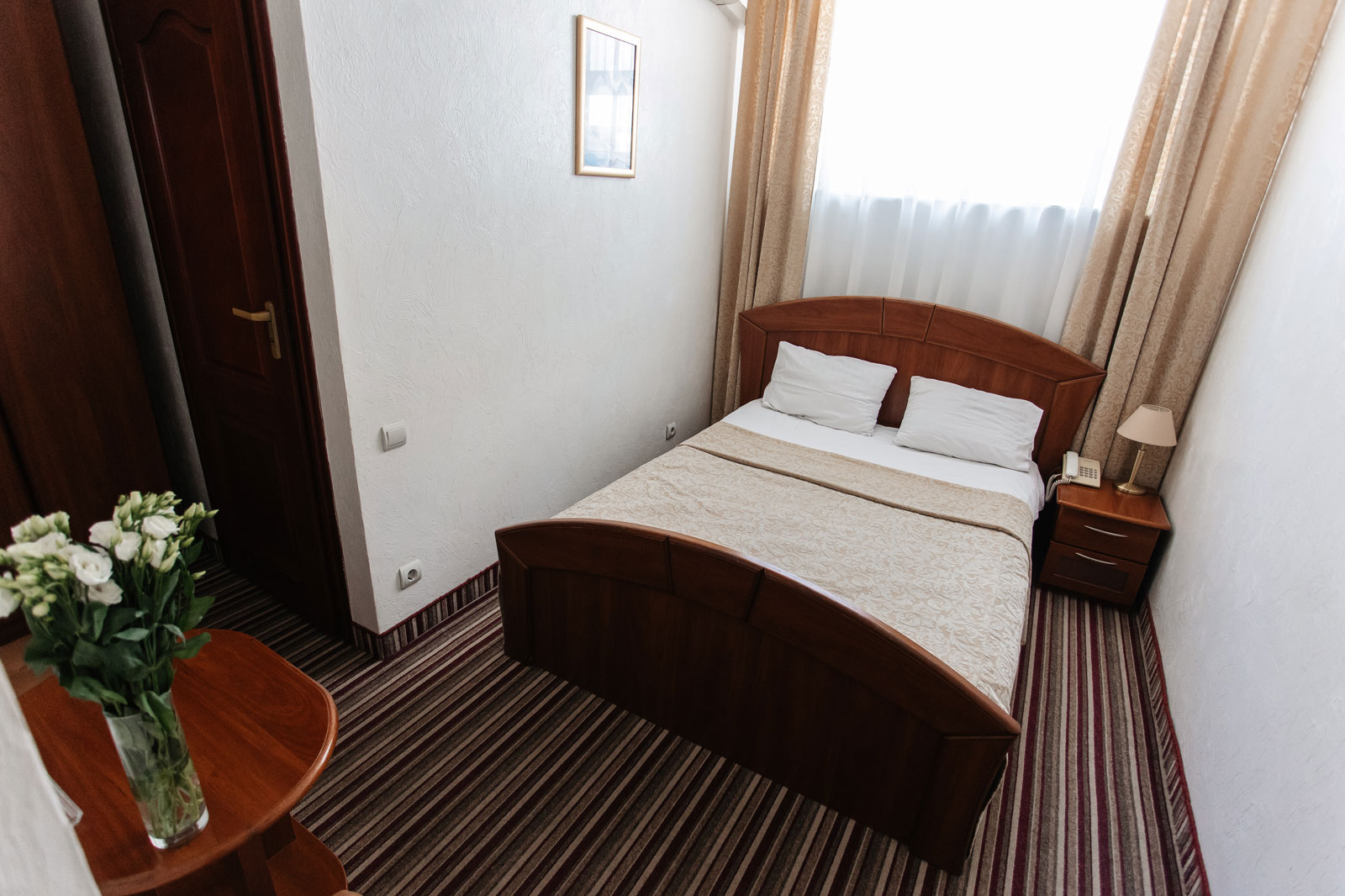 Номер "стандарт" у готелі КОПА в Жовкві 🛏 Затишний відпочинок від 1650грн